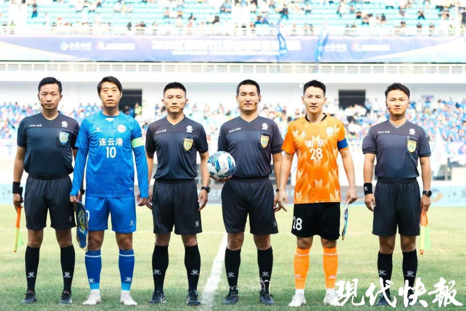 赛最令人振, 选首发阵容, 挥洒 赛最令人振, 选首发阵容, 挥洒