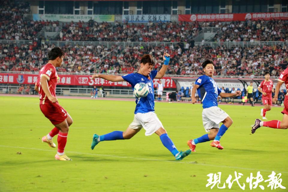 分钟下来跑, 他上午进行 分钟下来跑, 他上午进行