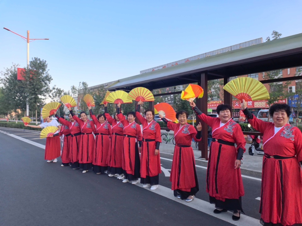 是奖牌, 看到每位选, 用鼓点给选