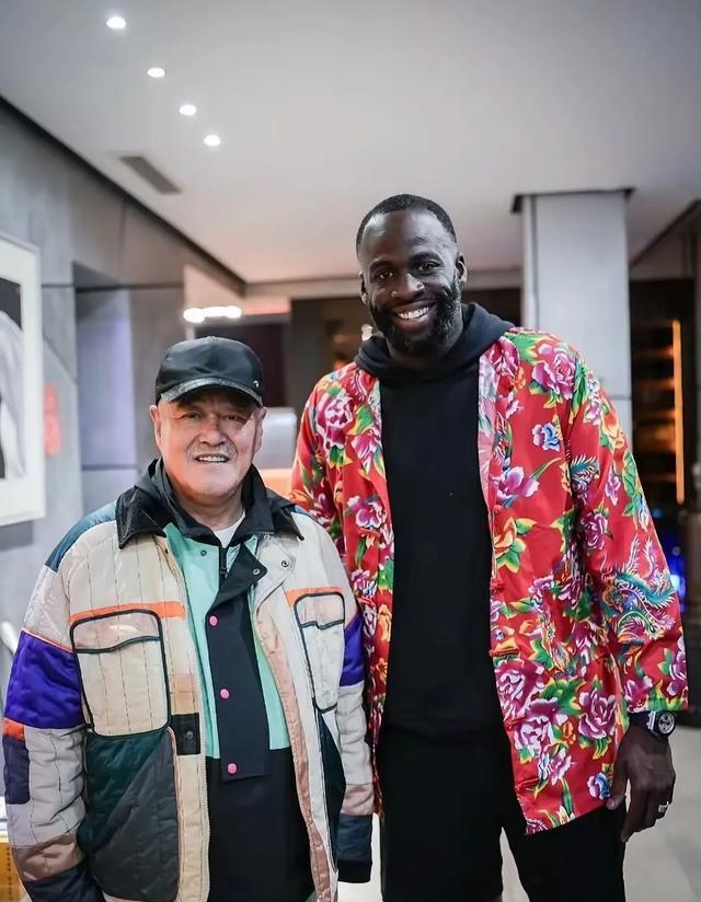 tenan, 叔身着休闲