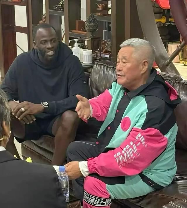 src, 国内和国际