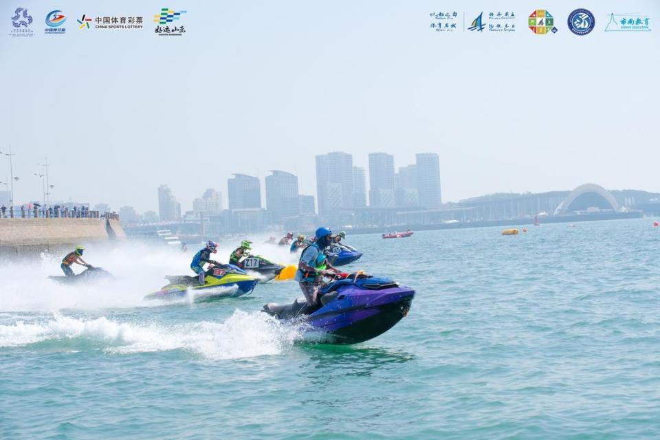 inews, 客岳爽博分